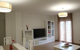 Apartamentos Homelife Roca Tarpeya